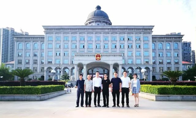 君林集團參加湖南婁底區(qū)塊鏈項目落地市府協(xié)調會 君林集團參加湖南婁底區(qū)塊鏈項目落地市府協(xié)調會