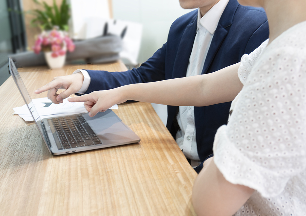 個(gè)人是否能在新加坡注冊公司并在新加坡銀行開設(shè)公司賬戶? 個(gè)人是否能在新加坡注冊公司并在新加坡銀行開設(shè)公司賬戶?