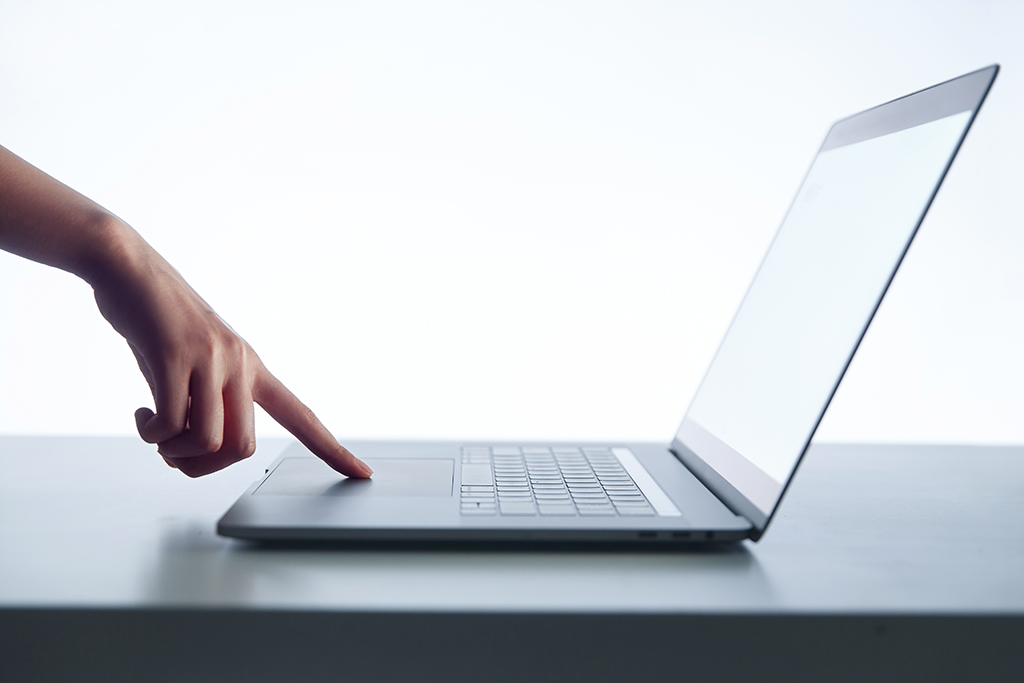 英國(guó)vs開曼群島公司注冊(cè)全解析:留學(xué)生實(shí)操指南與風(fēng)險(xiǎn)避坑 英國(guó)vs開曼群島公司注冊(cè)全解析:留學(xué)生實(shí)操指南與風(fēng)險(xiǎn)避坑