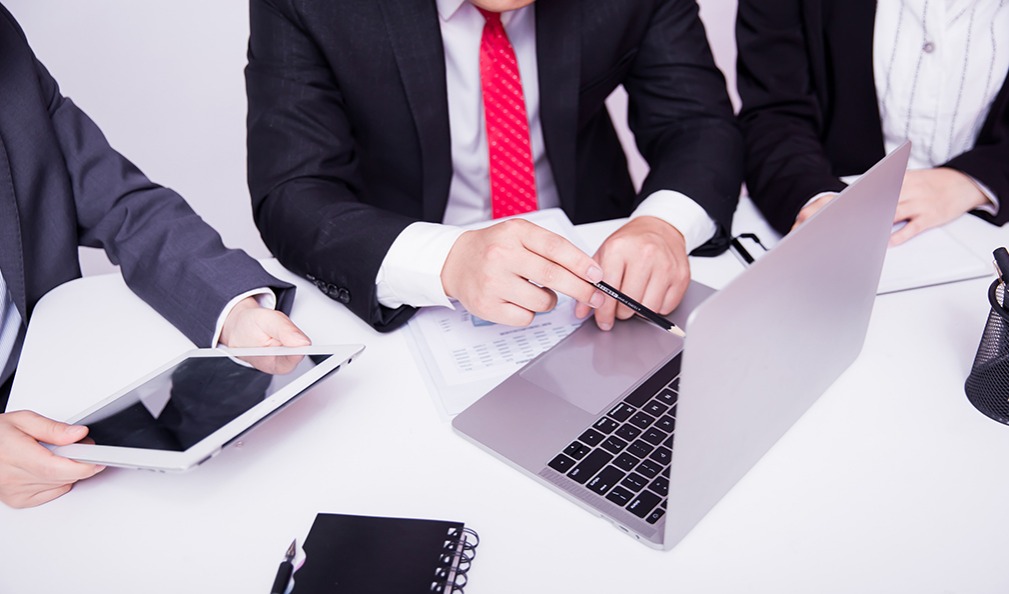 公司注冊香港，不在香港開戶可以嗎?